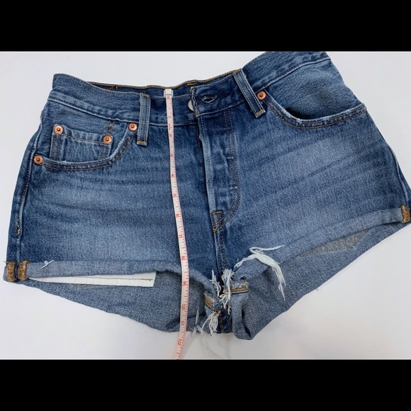 *SOLD* Vintage Levis 501Cut Off Jean Denim Shorts - Picture 5 of 8